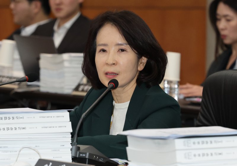 최수진 국민의힘 위원이 24일 대전 한국전자통신연구원(ETRI)에서 열린 국회 과학기술정보방송통신위원회 국정감사에서 질의하고 있다. 2025.10.24/뉴스1 ⓒ News1 김기태 기자