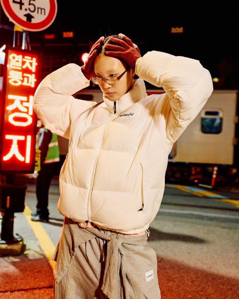 [서울=뉴시스] 마크곤잘레스 겨울 헤비 아우터 스타일링. (사진=마크곤잘레스 제공) *재판매 및 DB 금지