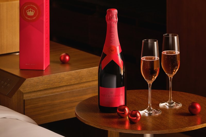 파크 하얏트 서울·부산의 ‘모엣&샹동 로제 임페리얼 엔드 오브 이어 리미티드 에디션’ *재판매 및 DB 금지