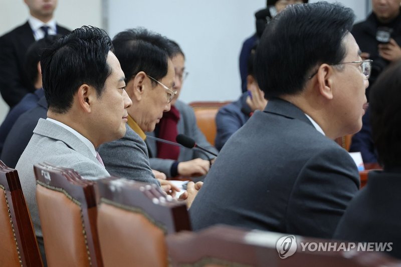 마이웨이 우파 행보에 국힘 파열음…리더십 시험대 오른 장동혁