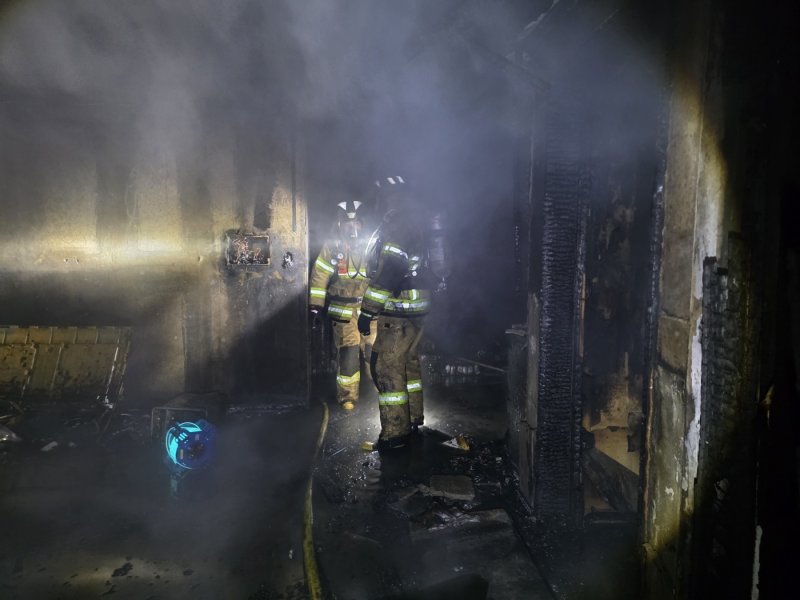 7일 경남 창원시 마산합포구 아파트 화재 현장.(소방당국 제공, 재판매 및 DB 금지) 2025.12.7/뉴스1