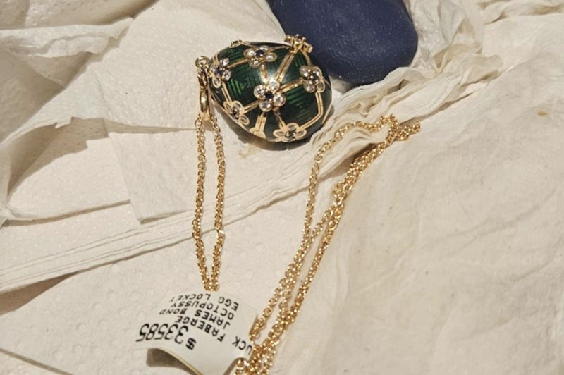 회수한 파베르제 달걀 모양 펜던트/AFP=뉴스1