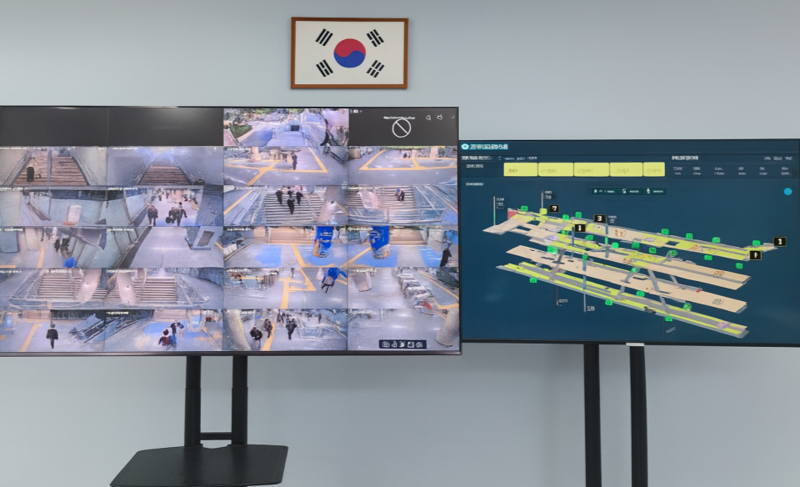 부산도시철도 2호선 광안역에 설치된 'AI 기반 밀집인파 계수 및 경보 시스템'. 부산교통공사 제공