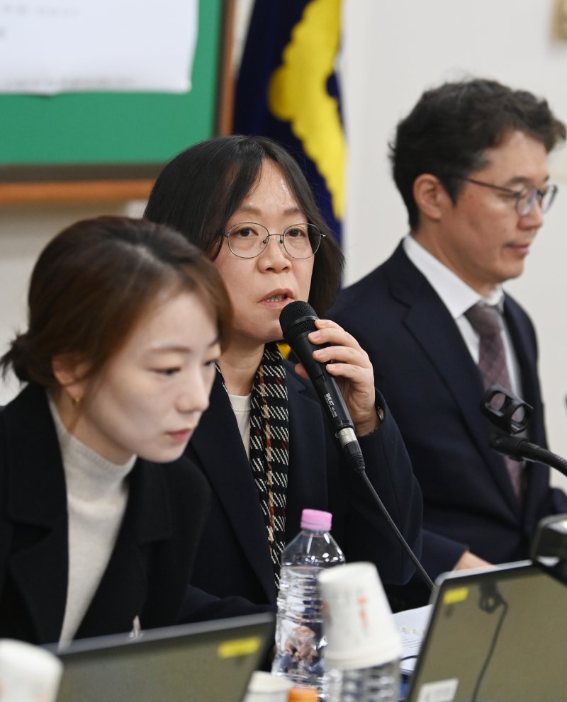 [고양=뉴시스] 김근수 기자 = 김예영 전국법관대표회의 의장이 8일 오전 경기 고양시 일산 사법연수원에서 열린 전국법관대표회의에서 발언하고 있다. (공동취재) 2025.12.08. photo@newsis.com