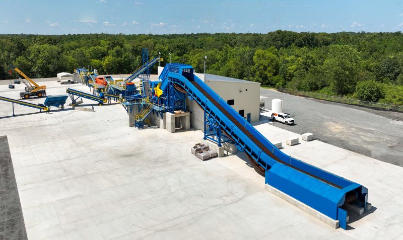 다니엘리 센트로 리사이클링(Danieli Centro Recycling)이 제공한 슈레더 설비 사진. (사진은 기사 내용과 무관함) (현대제철 제공)