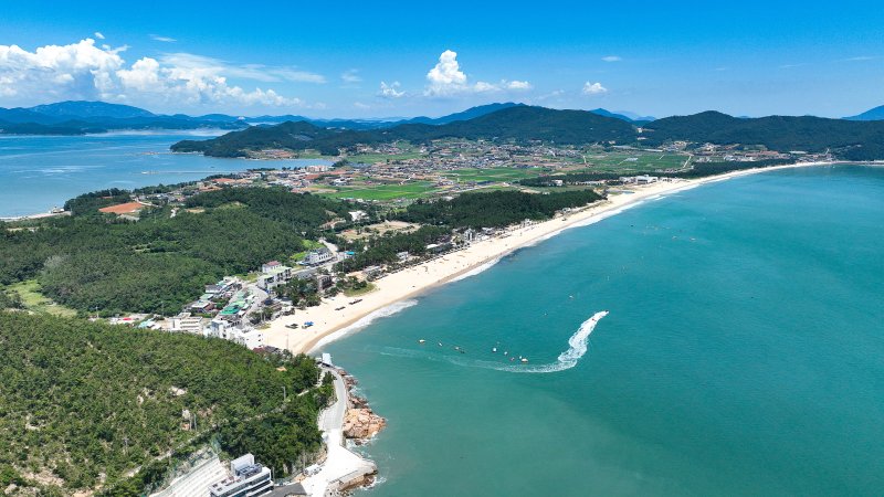 완도 신지 명사십리 해수욕장 전경 (완도군 제공)/뉴스1