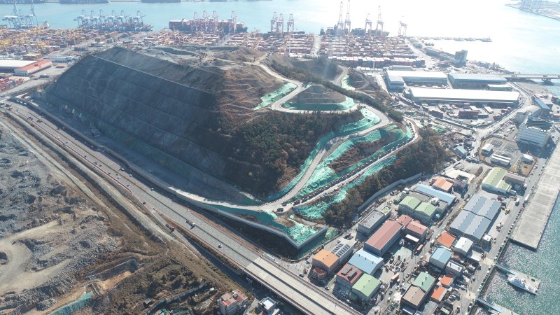부산 신항 북컨테이너 2단계 항만배후단지 조성공사 현장 전경 (부산항만공사 제공. 재판매 및 DB금지)