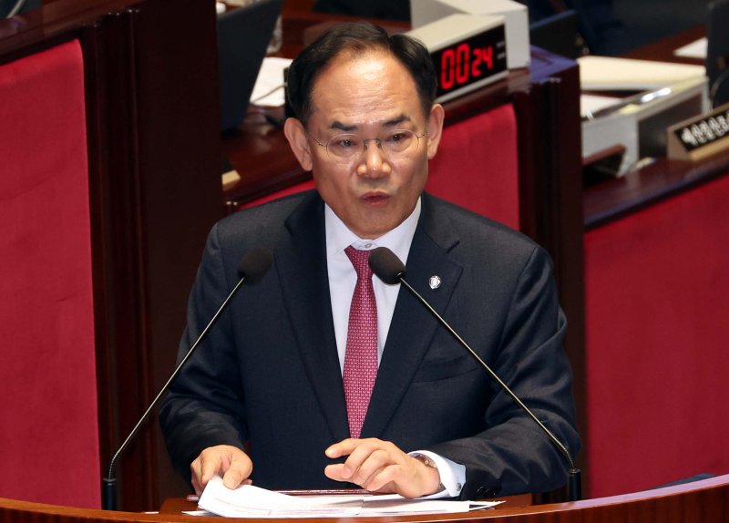 [서울=뉴시스] 조성봉 기자 = 임종득 국민의힘 의원이 지난달 7일 오전 서울 여의도 국회에서 열린 예산결산특별위원회 전체회의에서 질의를 하고 있다. 2025.11.07. suncho21@newsis.com