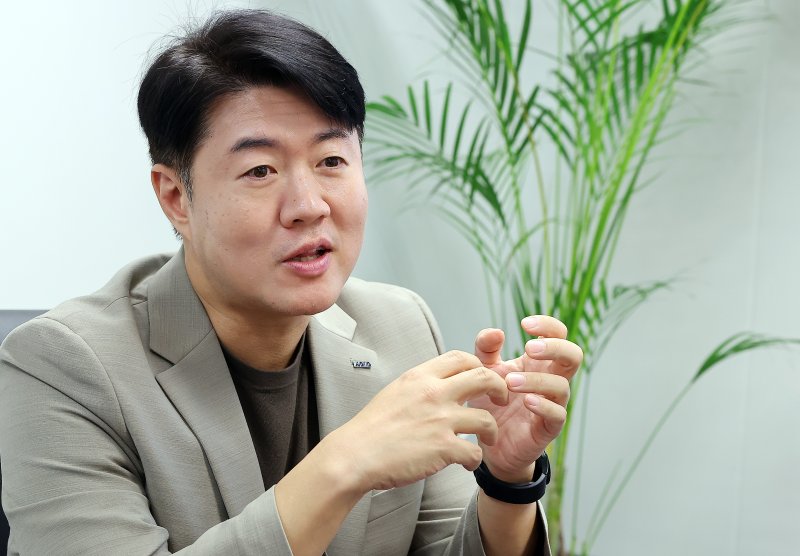 전화성 한국초기투자액셀러레이터협회 회장이 서울 종로구 뉴스1 사옥에서 인터뷰를 하고 있다. 2025.11.27/뉴스1 ⓒ News1 김진환 기자