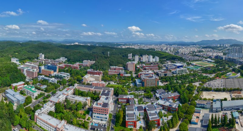 [진주=뉴시스]경상국립대학교 가좌캠퍼스 전경.(사진=뉴시스 DB).photo@newsis.com *재판매 및 DB 금지