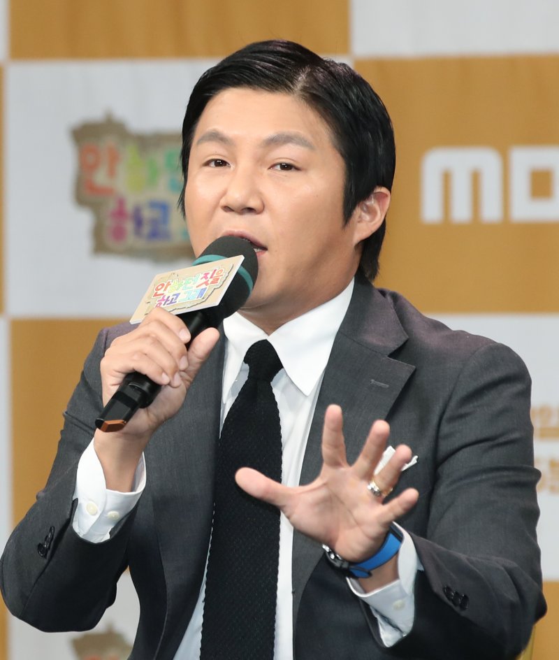 조세호 '조폭 연루설' 폭로자 "고소한다고만 하지 말고 남자답게 해달라"