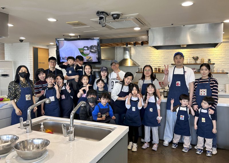 라이온코리아는 성평등가족부의 '가족친화기업' 신규 인증을 획득했다.(라이온코리아제공)