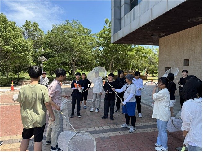 낙동강하구 청소년지킴이 활동 모습.(부산시 제공. 재판매 및 DB금지)