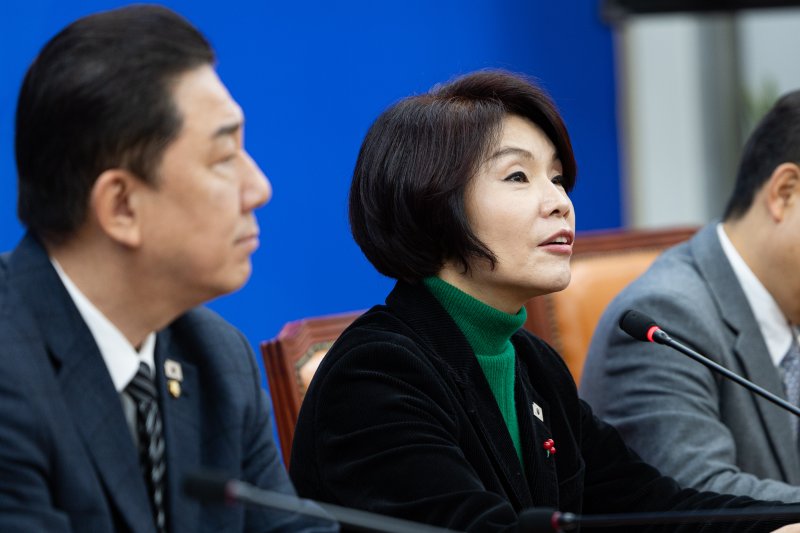 한정애 더불어민주당 정책위의장. ⓒ News1 유승관 기자