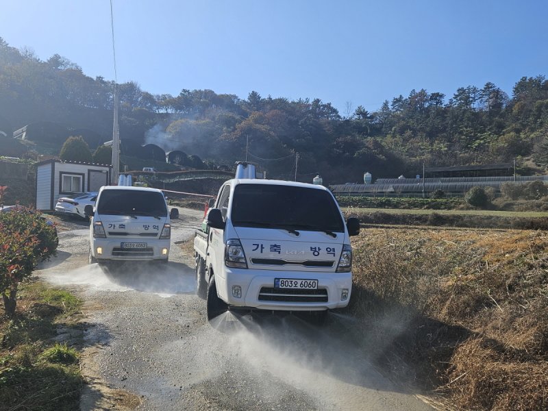 조류 인플루엔자(AI) 차단 방역.(고흥군 제공. 재판매 및 DB금지)/뉴스1DB