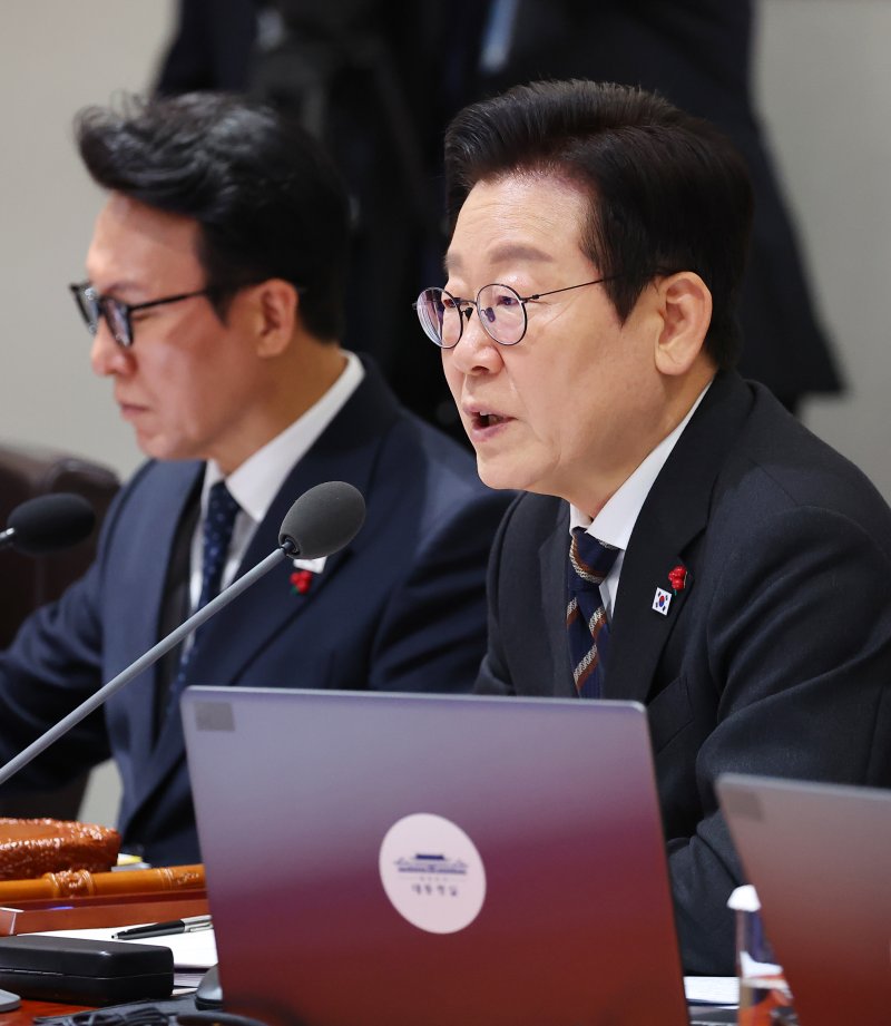 이재명 대통령이 9일 서울 용산 대통령실 청사에서 열린 국무회의에서 발언하고 있다. 대통령실통신사진기자단