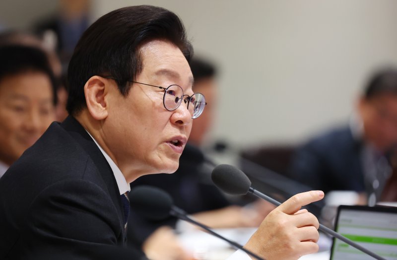 이재명 대통령이 9일 서울 용산 대통령실에서 열린 국무회의에서 발언하고 있다. 사진=연합뉴스