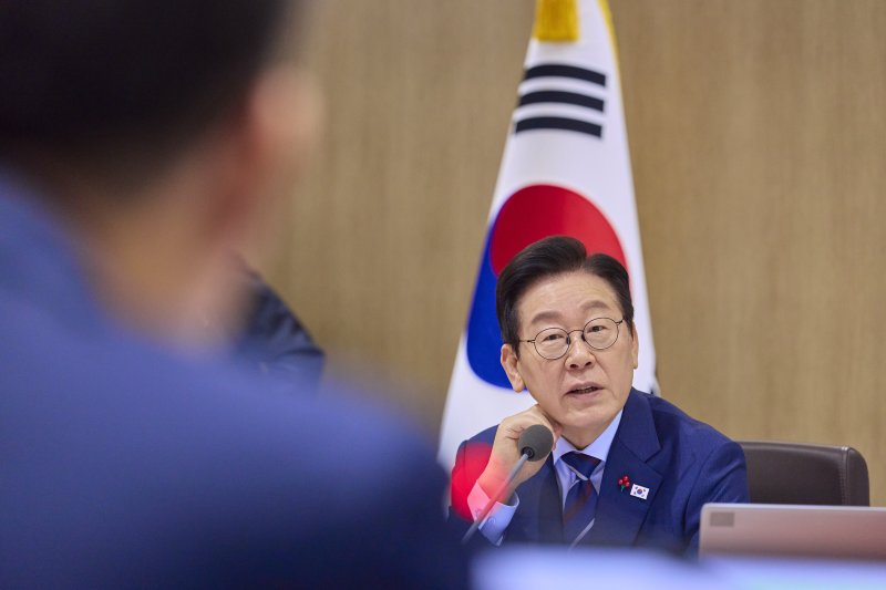 이재명 대통령이 2일 서울 용산 대통령실 청사에서 열린 국무회의에서 발언하고 있다. (대통령실 제공. 재판매 및 DB 금지) 2025.12.2/뉴스1 ⓒ News1 이재명 기자