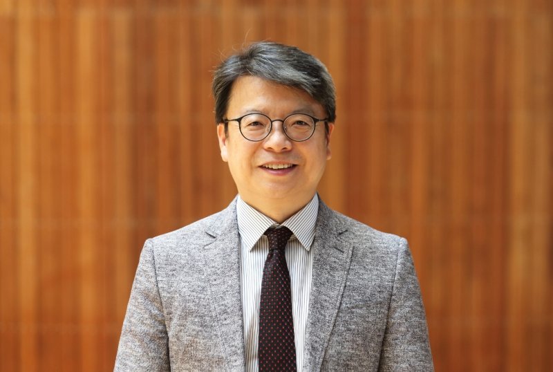 윤종빈 정치외교학전공 교수.(명지대 제공)