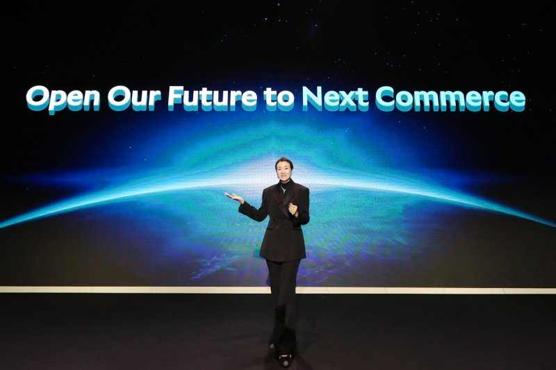 조현민 한진 사장이 9일 언박싱 데이에서 주제 발표를 하고 있다 (한진 제공)