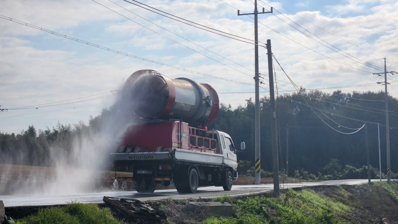 [무안=뉴시스] 전남도, 조류인플루엔자 방역 현장. (자료 = 전남도 제공). 2025.12.09. photo@newsis.com *재판매 및 DB 금지