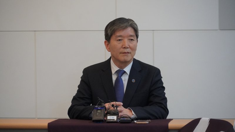 [서울=뉴시스] 9일 한국기독교회관에서 열린 박승렬 한국기독교교회협의회(NCCK) 신임 총무 기자간담회 (사진= 한국기독교교회협의회 제공) 2025.12.09. photo@newsis.com *재판매 및 DB 금지