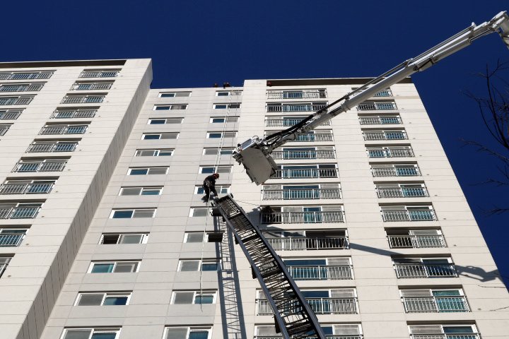 사다리차 와이어가 끊어진 모습. 해당 기사 내용과는 무관. (세종시소방본부 제공) 2020.3.6/뉴스1 ⓒ News1 장수영 기자