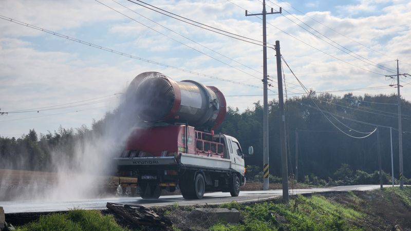 전남도는 9일 영암 시종면의 한 육용오리 농장에서 H5형 조류인플루엔자(AI) 항원이 검출돼 신속한 초동방역을 마친 뒤 추가 확산 차단에 총력을 기울이고 있다고 밝혔다. 전남도 제공