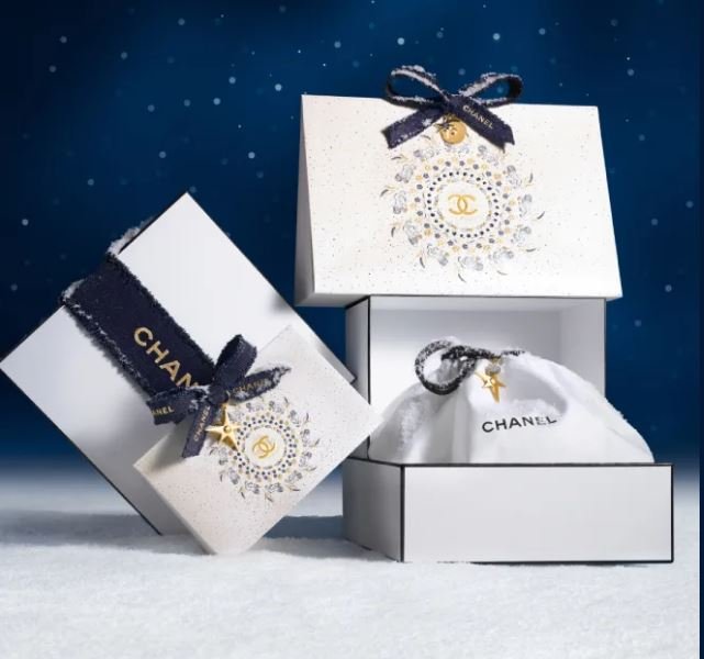 샤넬 홀리데이 포장.(사진=샤넬 홈페이지 캡처) *재판매 및 DB 금지