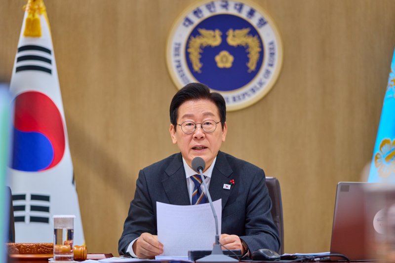 이재명 대통령이 9일 서울 용산 대통령실 청사에서 열린 국무회의에서 발언하고 있다. (대통령실 제공. 재판매 및 DB 금지) 2025.12.9/뉴스1 ⓒ News1 허경 기자