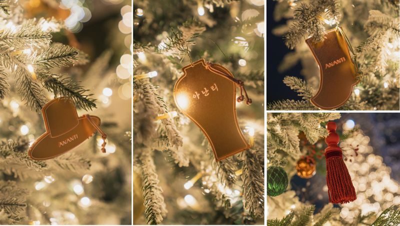 빌라쥬 드 아난티 트리에 설치된 삿갓, 항아리, 버선, 테슬 모양의 트리 오너먼트. 아난티 제공