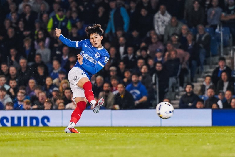 [서울=뉴시스] 잉글랜드 프로축구 챔피언십(2부 리그) 포츠머스의 양민혁. (사진=포츠머스 SNS 캡처) 2025.10.02. photo@newsis.com *재판매 및 DB 금지
