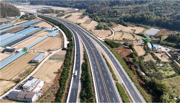 경남 산청군 단성면 남사리 신설 구간. 부산지방국토관리청 제공