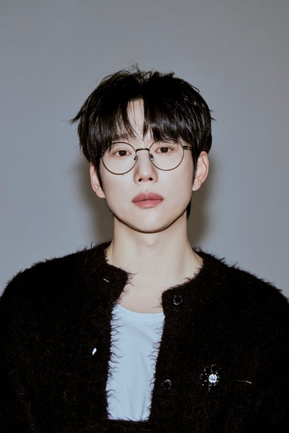 '더 시즌즈' 10CM, '스위트 드림'으로 따뜻 연말 선물