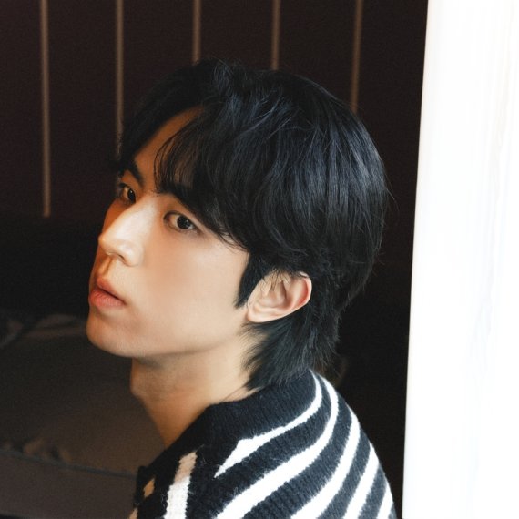 안희수, 새 정규 '오염된 마음으로부터' 발매…'특별 세계' 주목