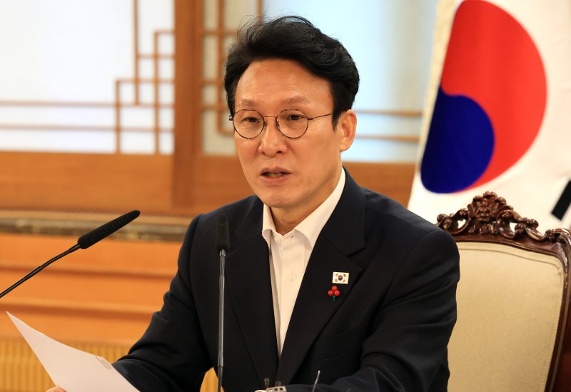 김민석 국무총리가 3일 서울 종로구 정부서울청사에서 열린 노동안전 현안 점검회의에서 모두발언을 하고 있다. 2025.12.3/뉴스1 ⓒ News1 임세영 기자