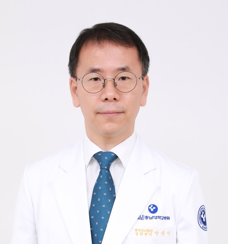 [대전=뉴시스] 충남대학교병원 안순기 교수. (사진=충남대학교병원 제공) 2025.12.10. photo@newsis.com