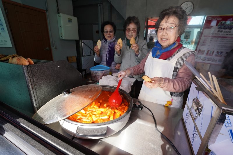 해남 화산면 꽃메협동조합 할머니 분식집(해남군 제공. 재판매 및 DB금지) /뉴스1