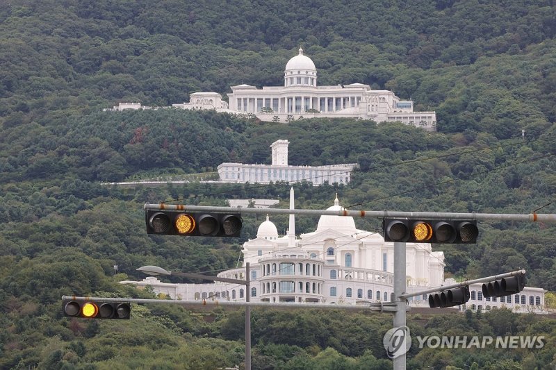 적막한 가평 통일교 본부 (출처=연합뉴스)
