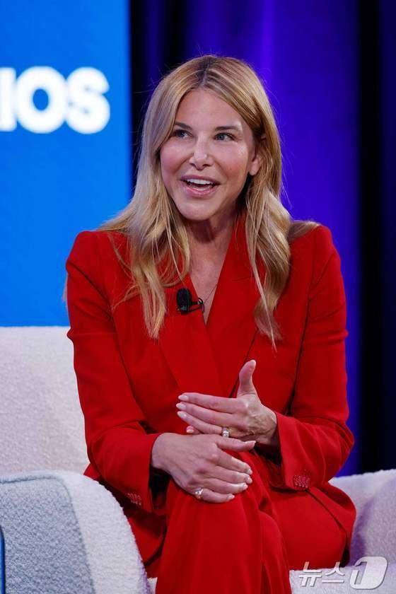 데니스 드레서(Denise Dresser) 오픈AI 최고매출책임자(전 슬랙 CEO) ⓒ AFP=뉴스1