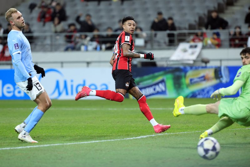 10일 오후 서울시 마포구 월드컵로 서울월드컵경기장에서 열린 AFC 챔피언스리그 엘리트(ACLE) 2025/26 리그 스테이지 6차전 FC서울과 멜버른시티FC의 경기에서 서울 제시 린가드가 선제골을 넣고 있다. 2025.12.10/뉴스1 ⓒ News1 박정호 기자