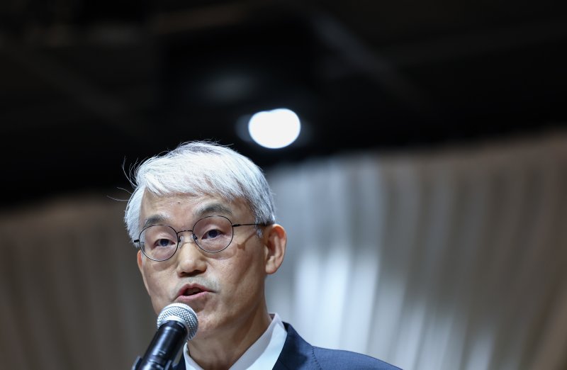 천대엽 법원행정처장이 9일 서울 서초구 서울법원종합청사에서 열린 '국민을 위한 사법제도 개편 과제 공청회'에 참석해 개회사를 하고 있다. 2025.12.9/뉴스1 ⓒ News1 김도우 기자