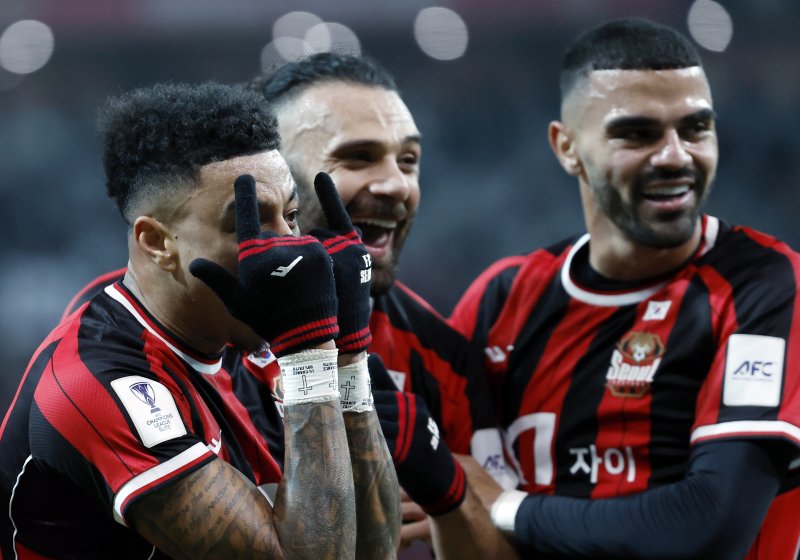 10일 오후 서울시 마포구 월드컵로 서울월드컵경기장에서 열린 AFC 챔피언스리그 엘리트(ACLE) 2025/26 리그 스테이지 6차전 FC서울과 멜버른시티FC의 경기에서 선제골을 터트린 서울 제시 린가드가 골 세리머니를 하고 있다. 2025.12.10/뉴스1 ⓒ News1 박정호 기자