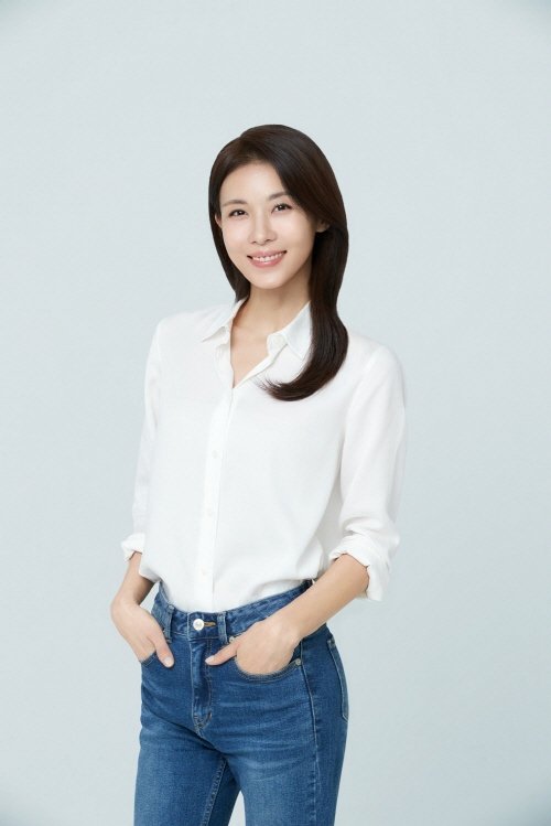 [서울=뉴시스] 건강기능식품 전문 브랜드 기업 뉴트리원은 배우 하지원을 신규 모델로 발탁했다고 11일 밝혔다. (사진=뉴트리원 제공) 2025.12.11. photo@newsis.com *재판매 및 DB 금지