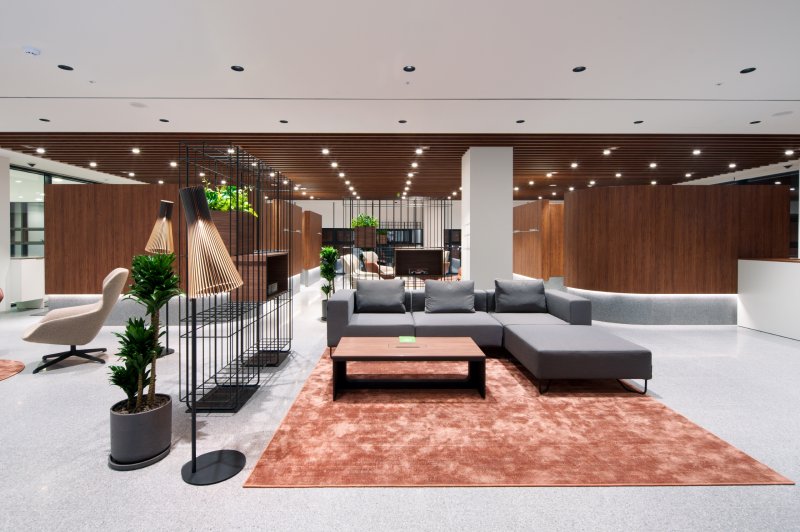 [서울=뉴시스] 서울 성동구에 있는 '포르쉐 서비스 센터 성수' 고객 라운지 모습. (사진=포르쉐코리아 제공) 2025.12.11 photo@newsis.com *재판매 및 DB 금지