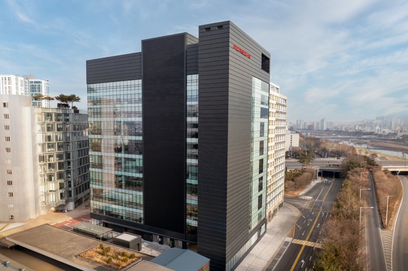 [서울=뉴시스] 서울 성동구에 있는 '포르쉐 서비스 센터 성수'. (사진=포르쉐코리아 제공) 2025.12.11 photo@newsis.com *재판매 및 DB 금지