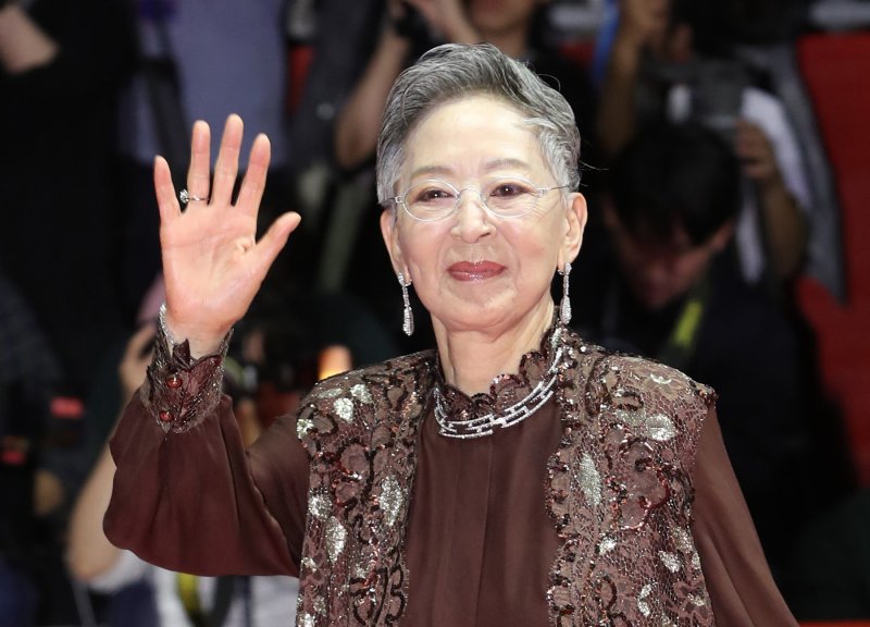 원로 영화배우 김지미(본명 김명자)씨가 미국 LA에서 항년 85세를 일기로 별세했다. 사진은 2019년 10월 제24회 부산국제영화제 개막식에서 인사하는 배우 김지미. (뉴스1 DB) 2025.12.10/뉴스1