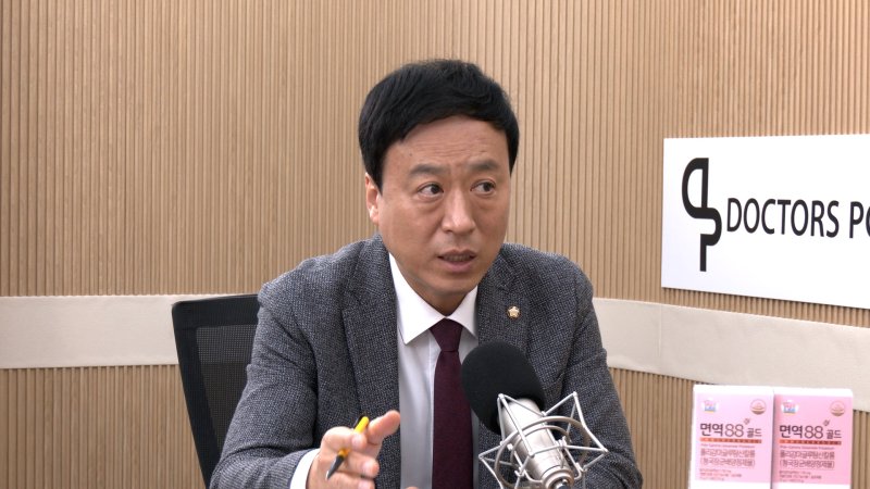 정성국 국민의힘 의원이 11일 뉴스1TV '팩트앤뷰'에 출연해 질문에 답하고 있다.(뉴스1TV '팩트앤뷰' 캡처)