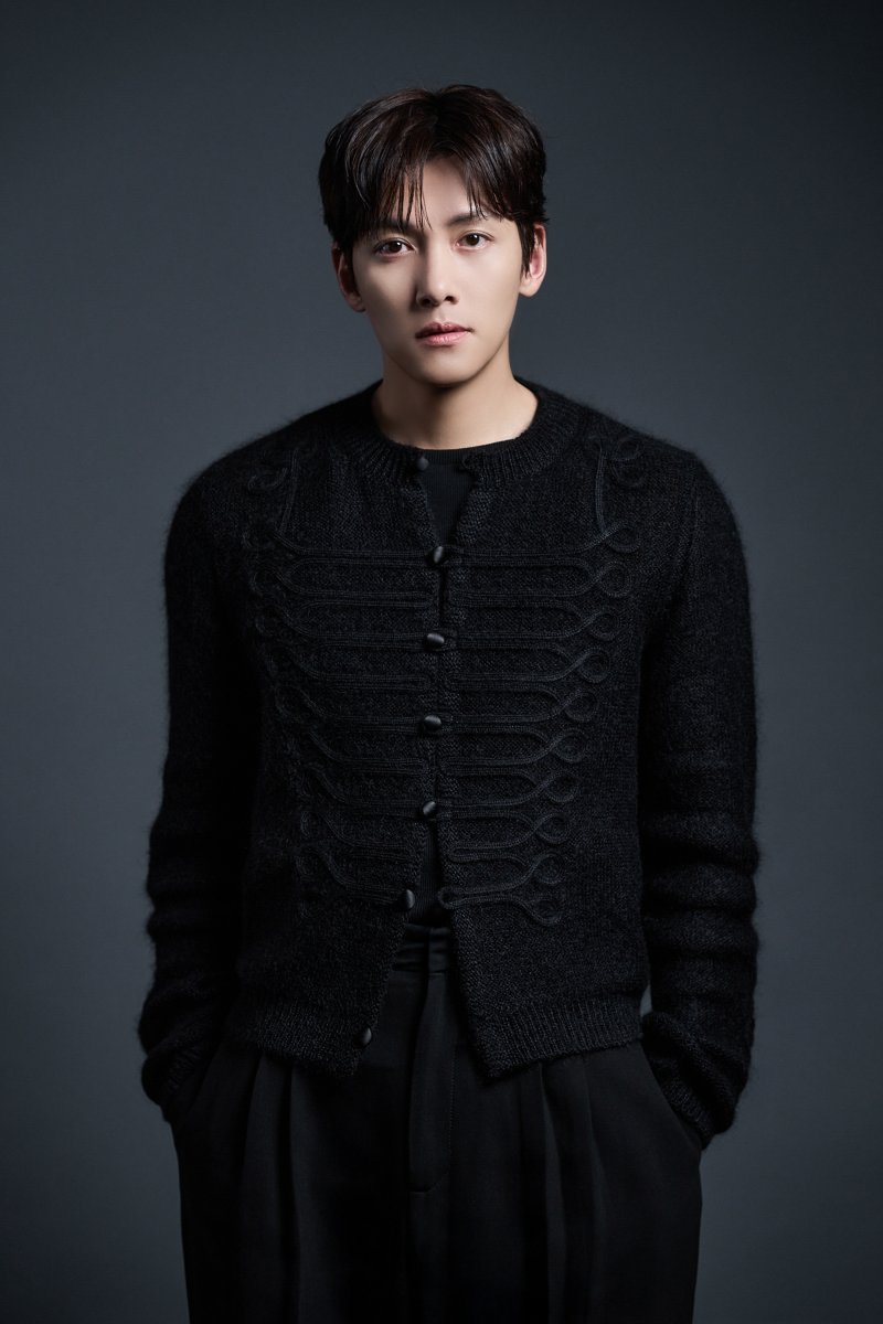 지창욱 "전지현보다 구미호 잘할 사람 없어…로코 호흡 기대" [N인터뷰]