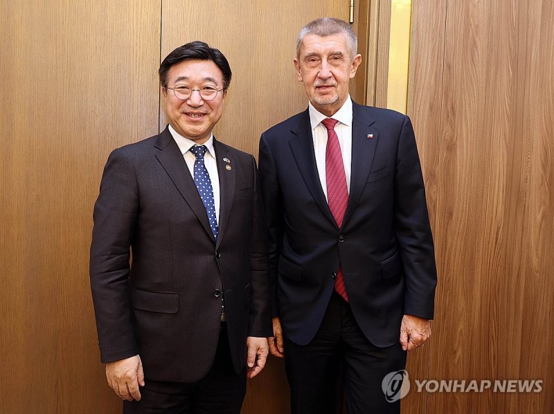 윤호중 장관, 체코 신정부와 연쇄 면담…공공행정 협력확대 논의